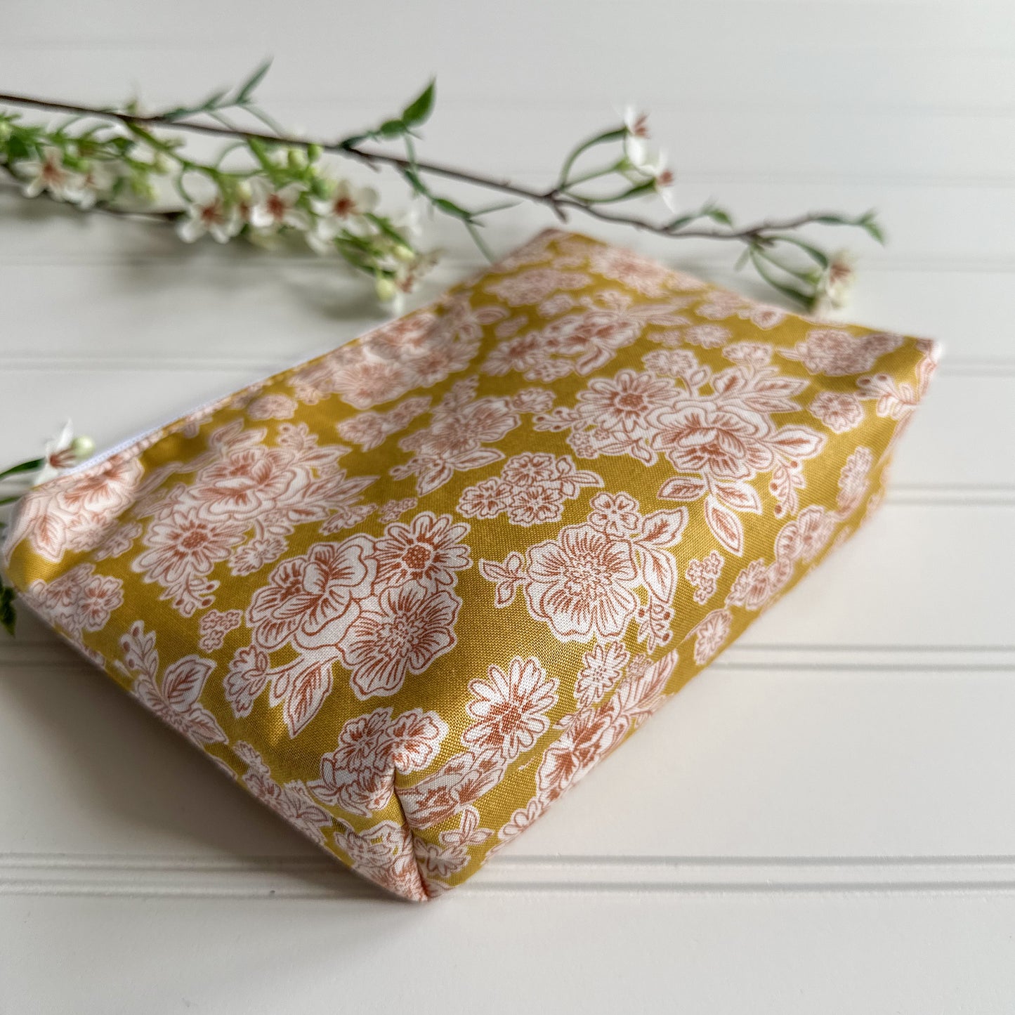 Vintage Floral Medium Pouch