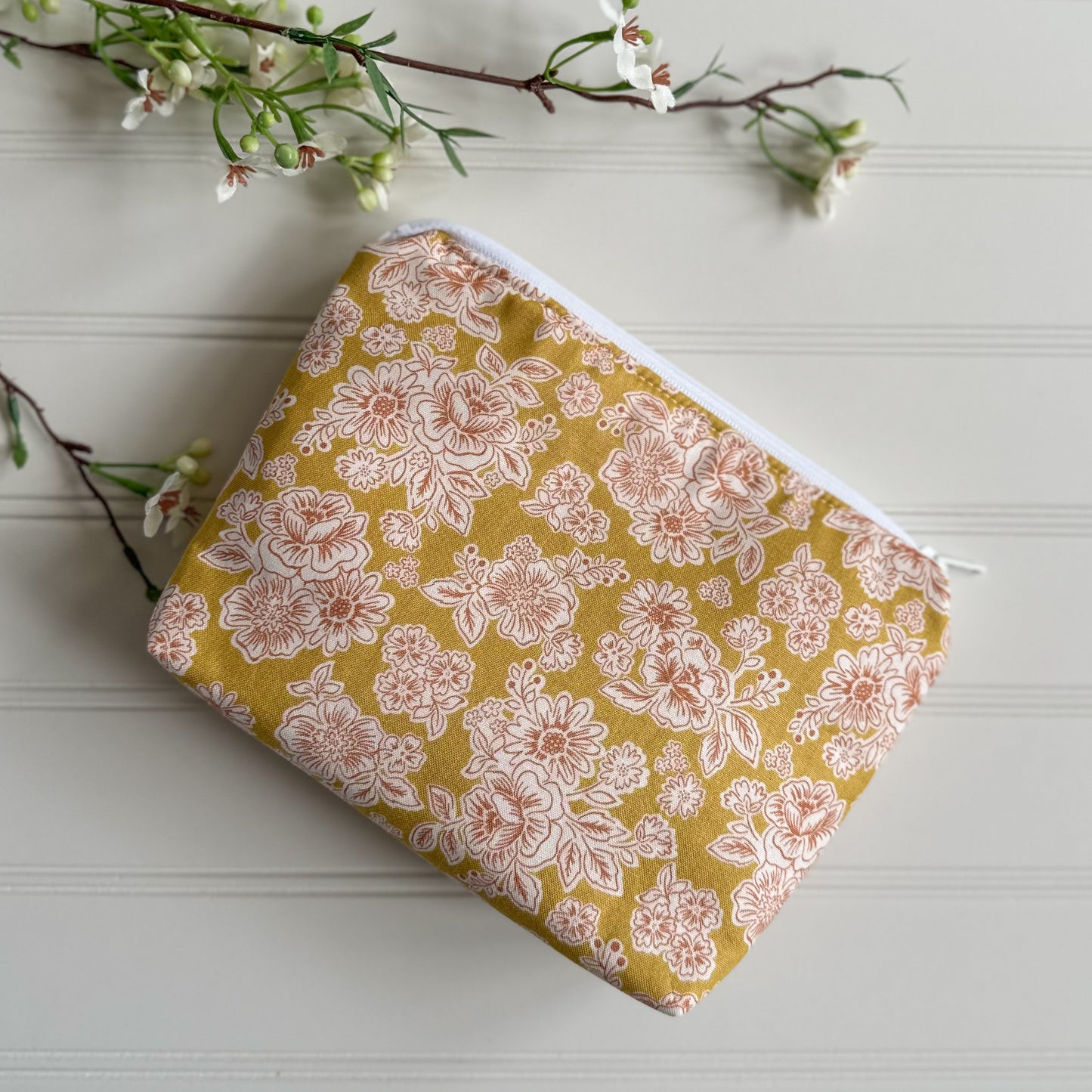 Vintage Floral Medium Pouch