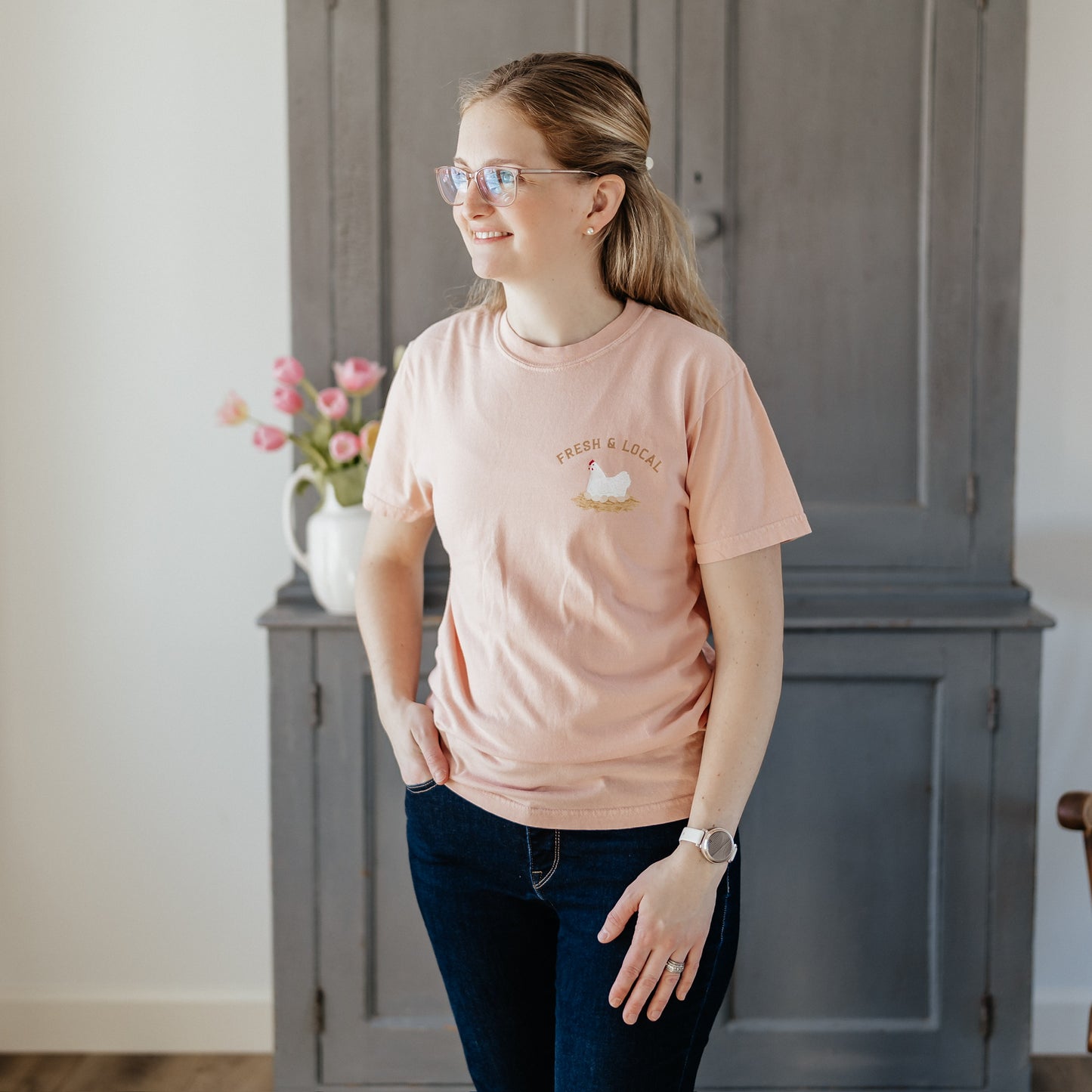 Chicken Farmers Market Tee | Unisex