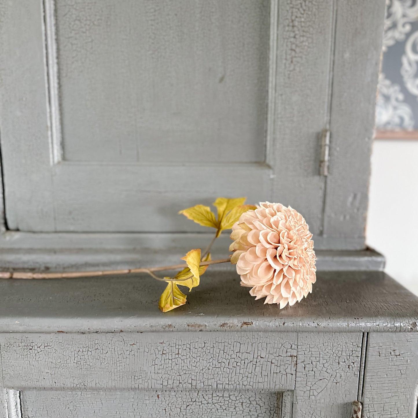 Dahlia Stem | Taupe