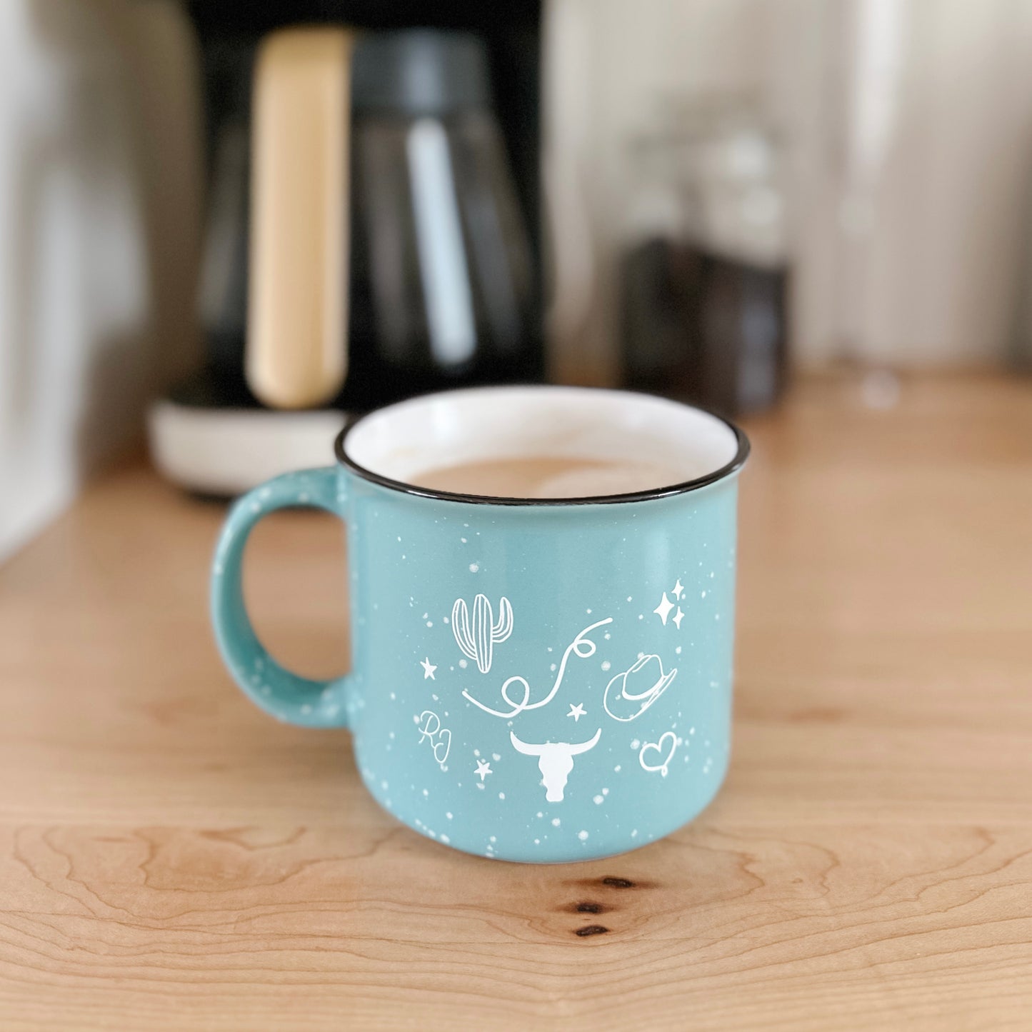 Howdy | 16 oz. Camper Mug