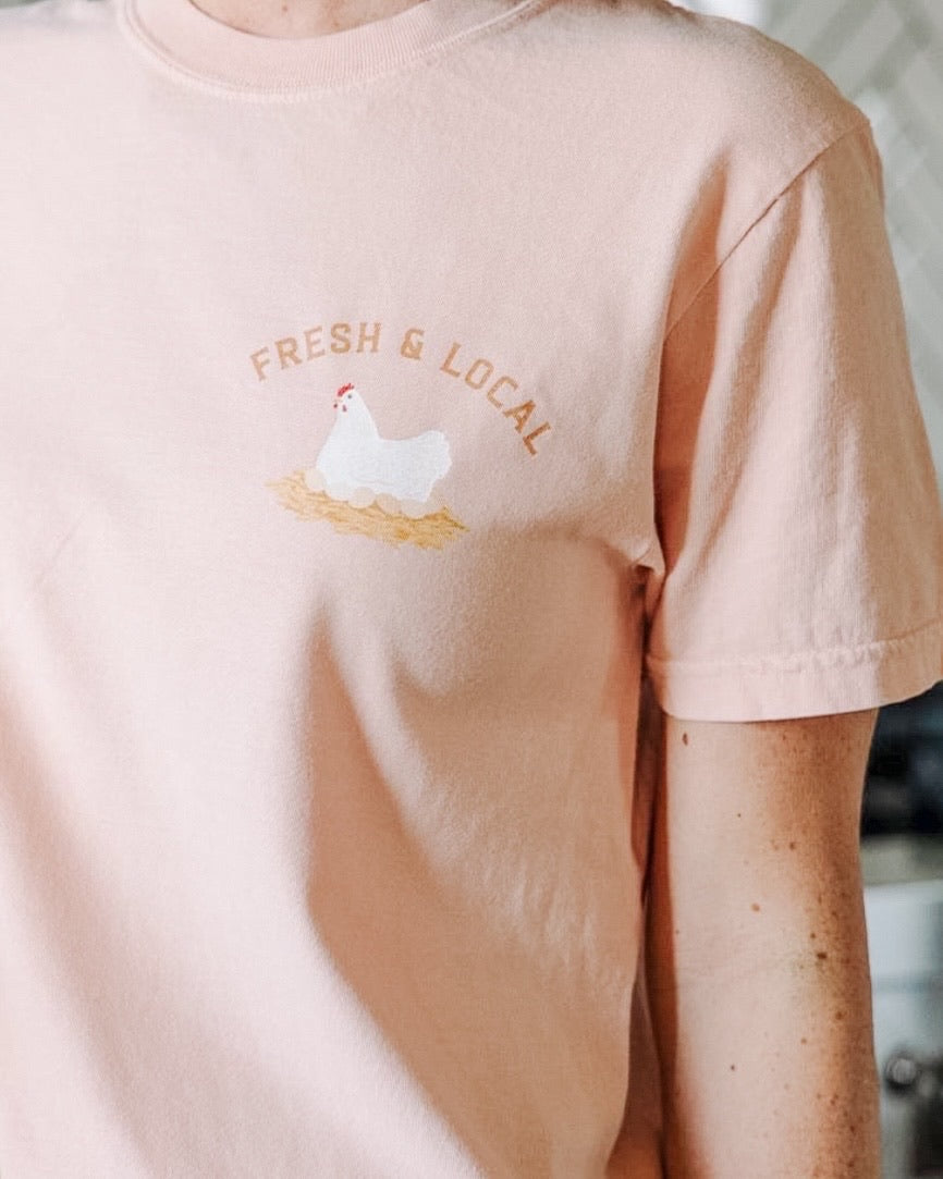 Chicken Farmers Market Tee | Unisex