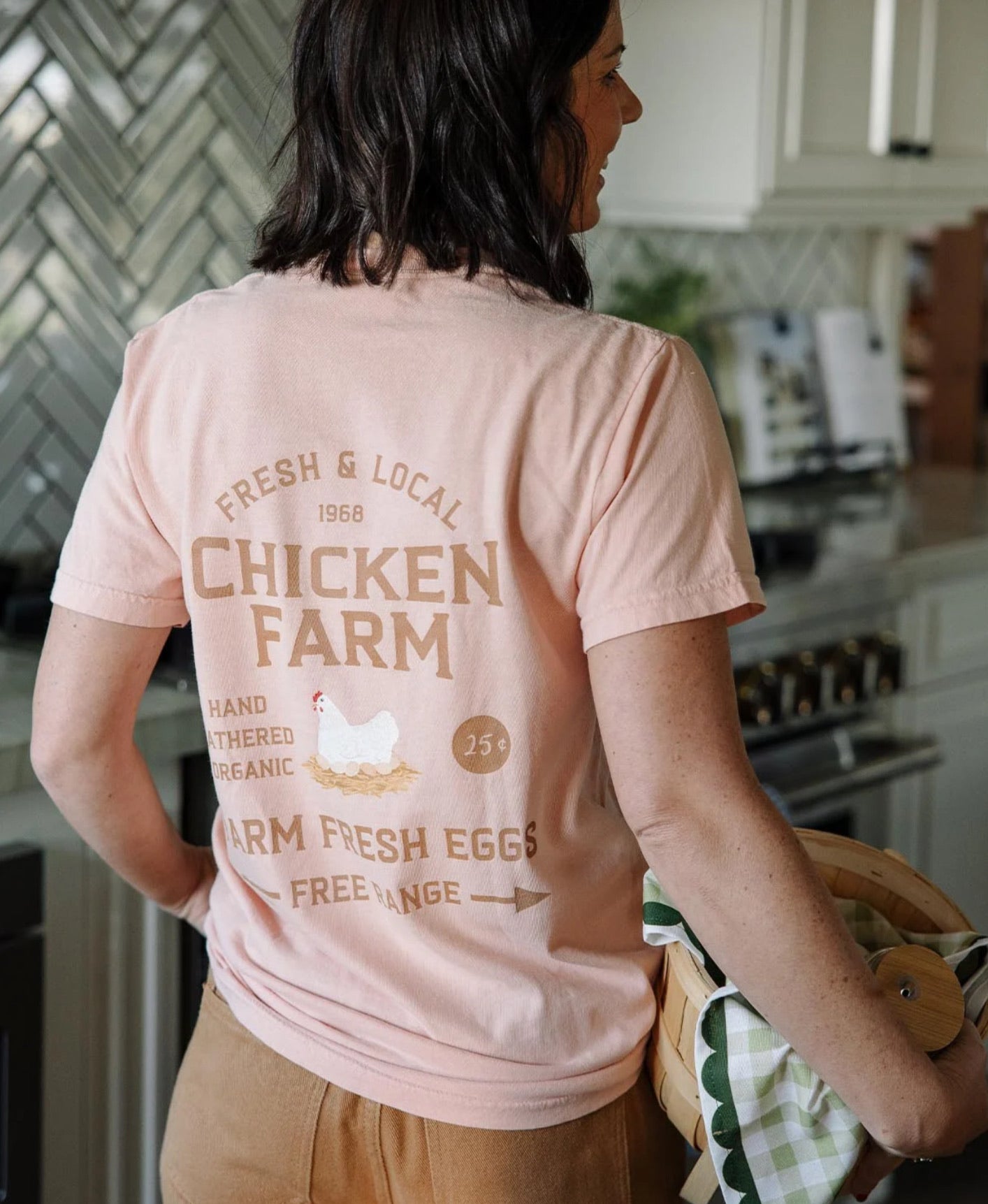 Chicken Farmers Market Tee | Unisex