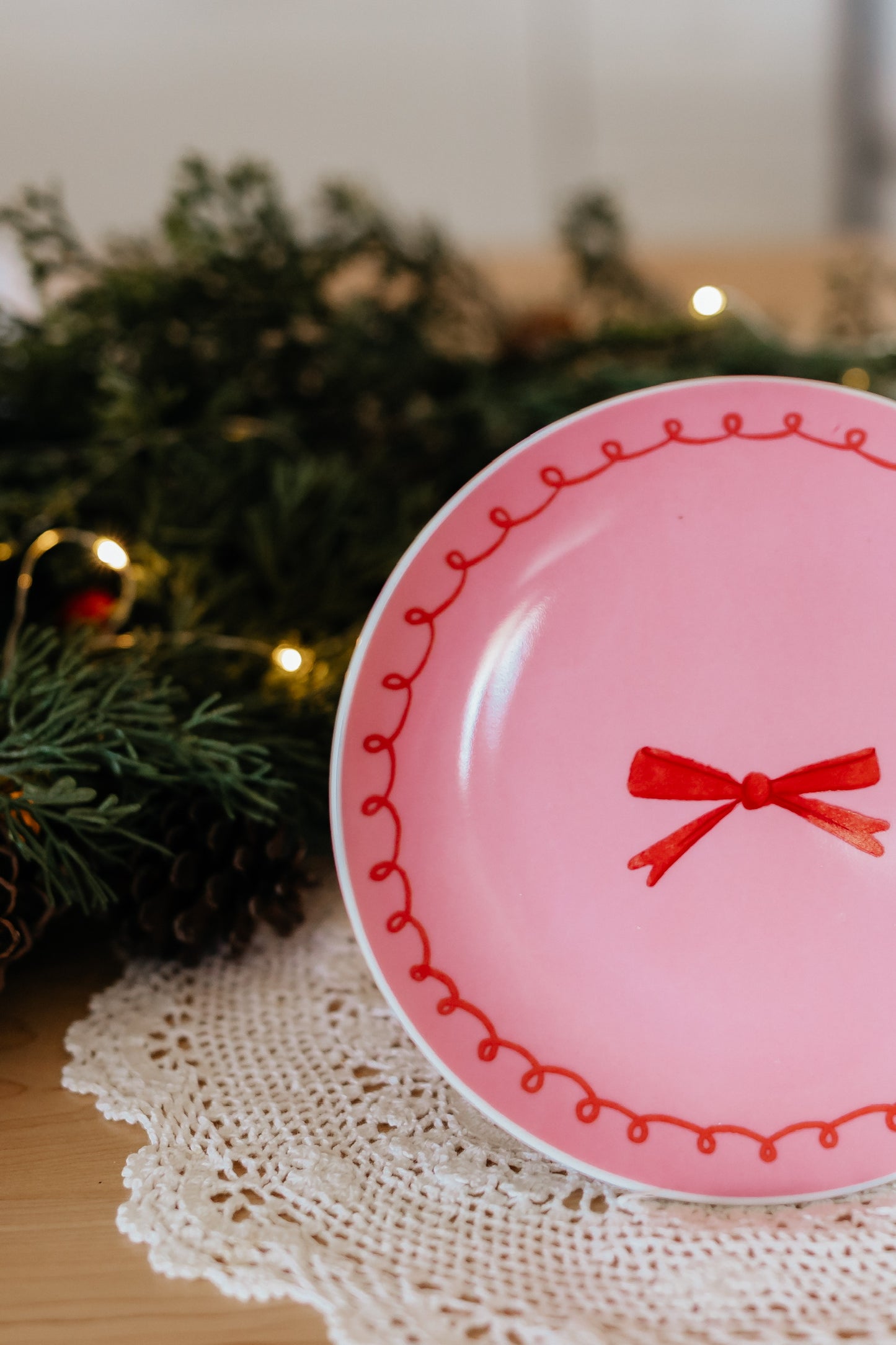 Jubilee Bowtique Appetizer Plates Set of 4