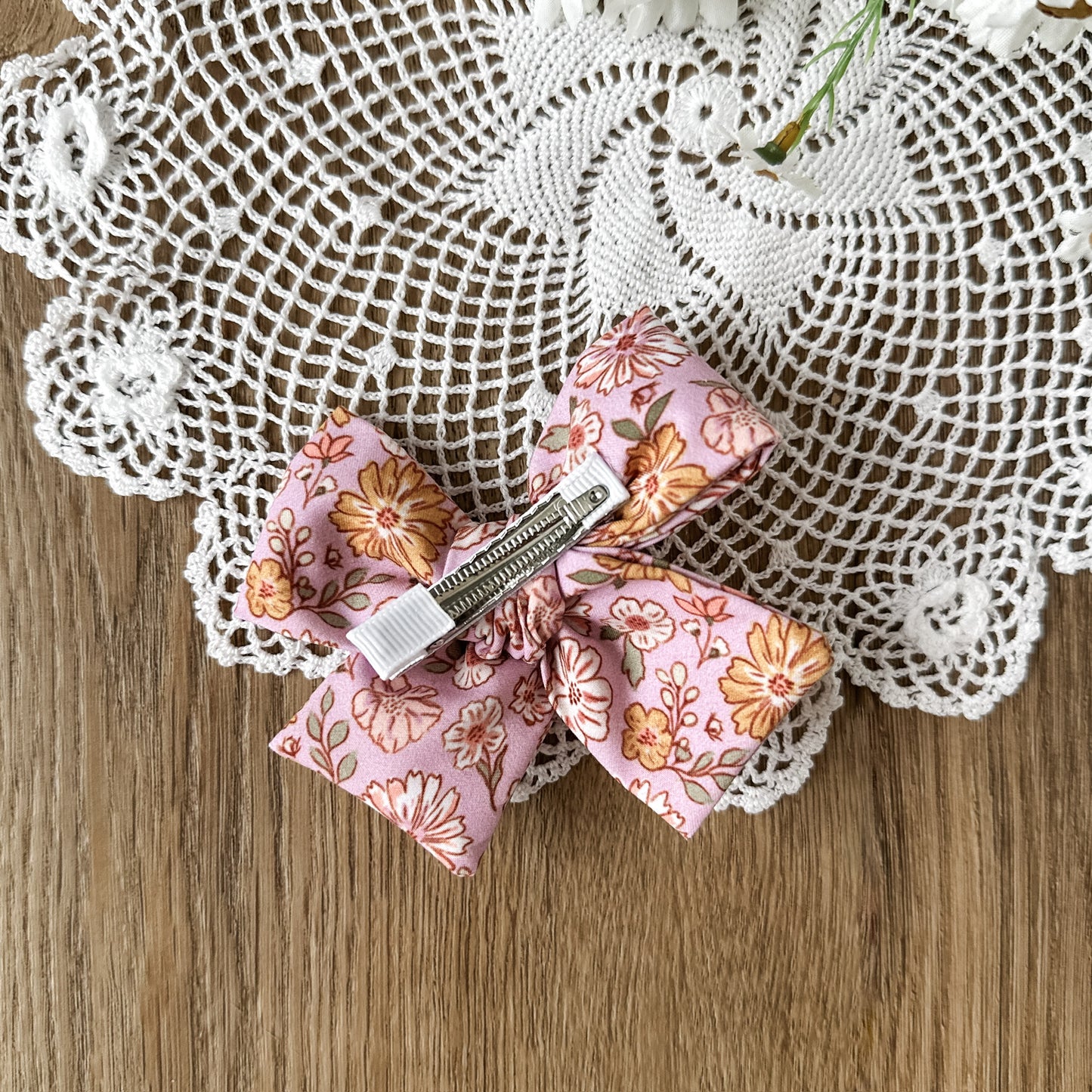 Hand - tied Bows | Spring Floral
