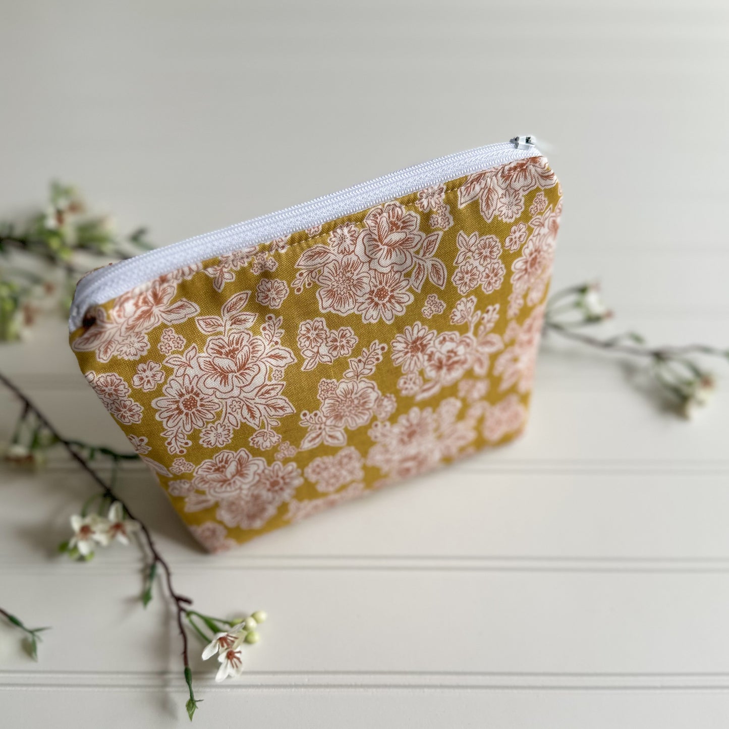 Vintage Floral Medium Pouch