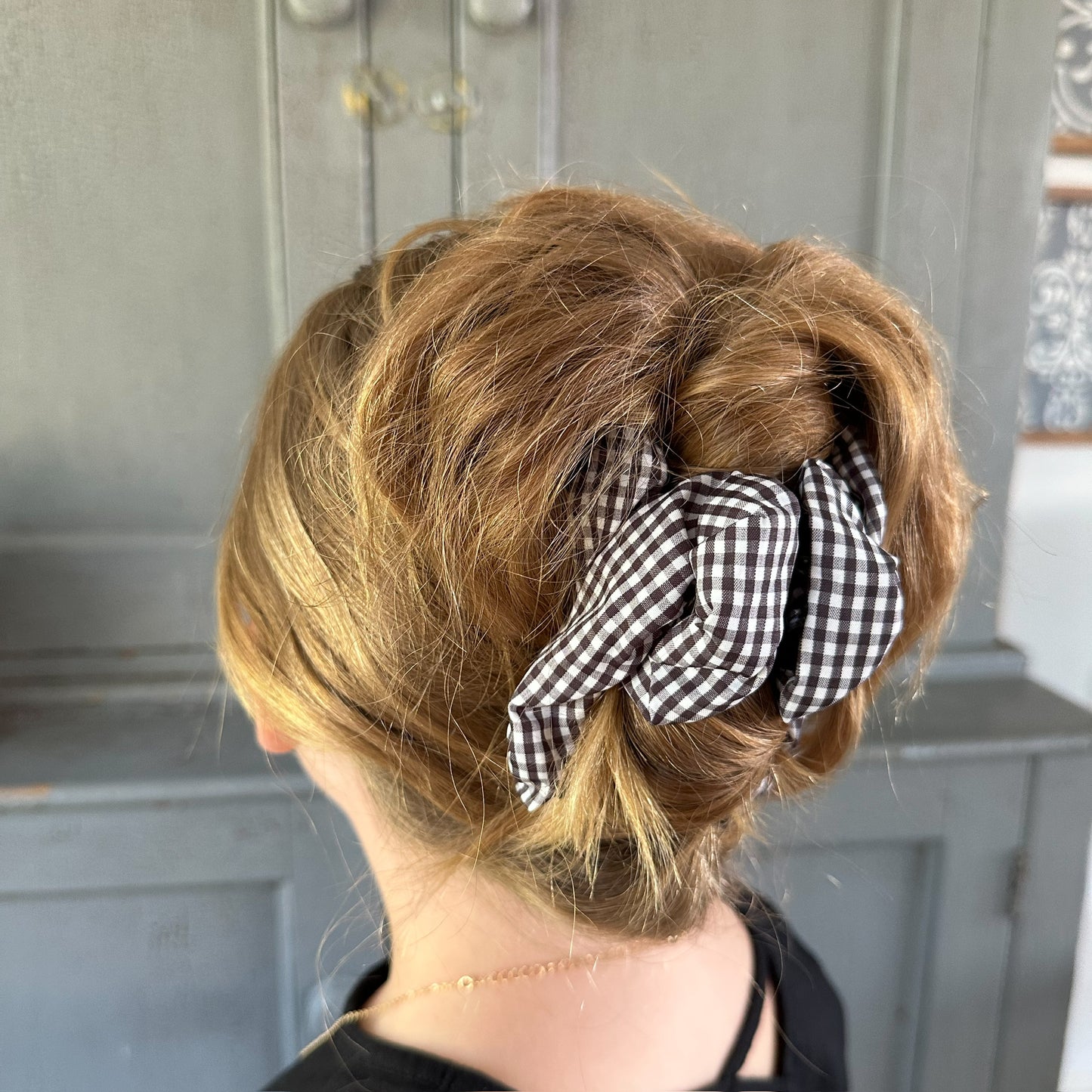 Large Black & White Claw Clip