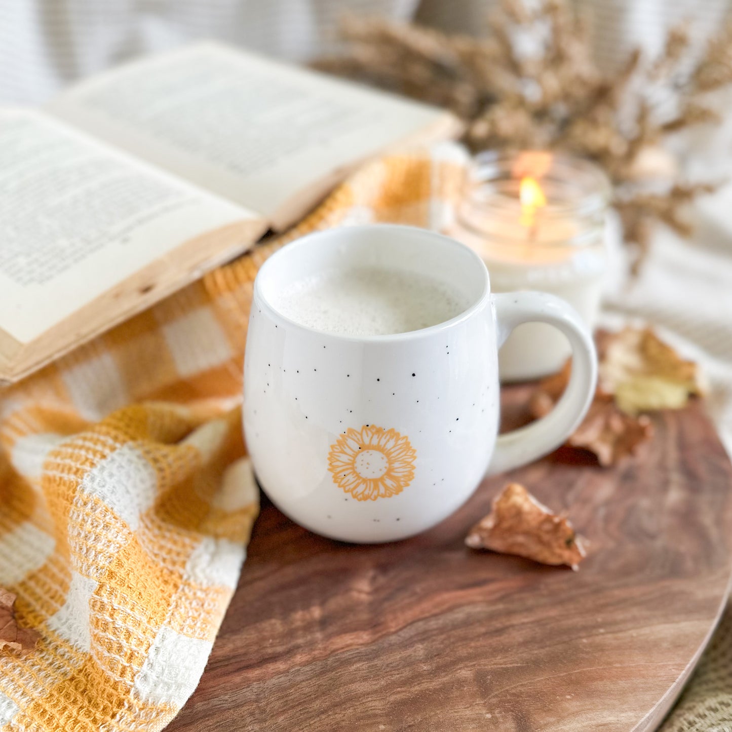 Speckled Sunflower Mug | White | 17 oz.