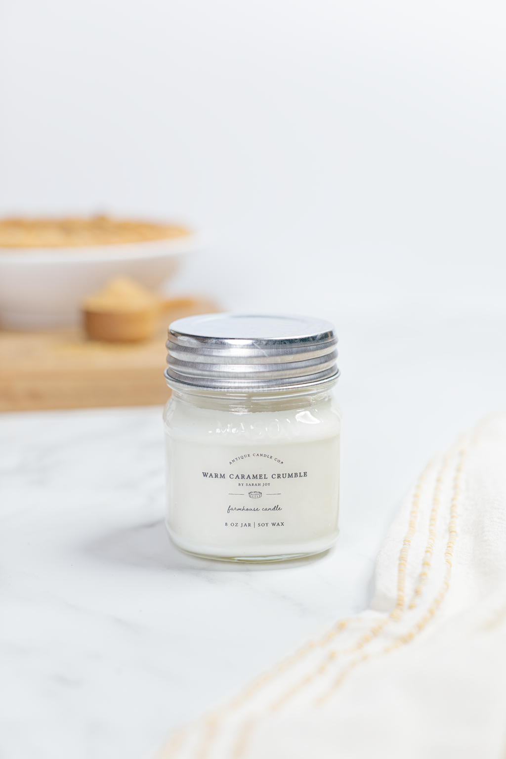 Warm Caramel Crumble | 16 oz. & 8 oz.