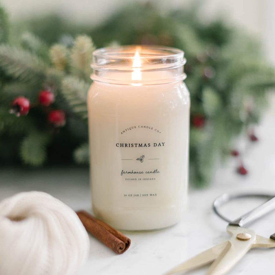 Christmas Day Candle | 8 oz. & 16 oz.