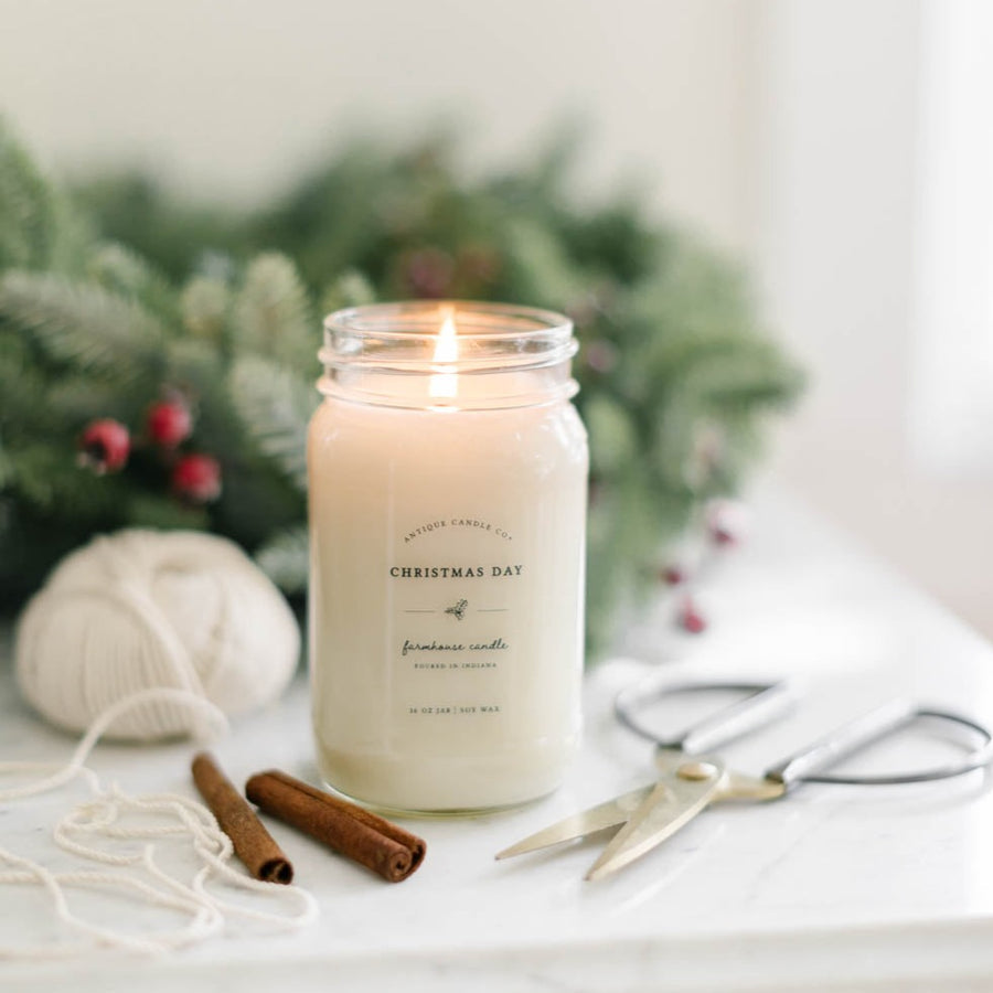 Christmas Day Candle | 8 oz. & 16 oz.