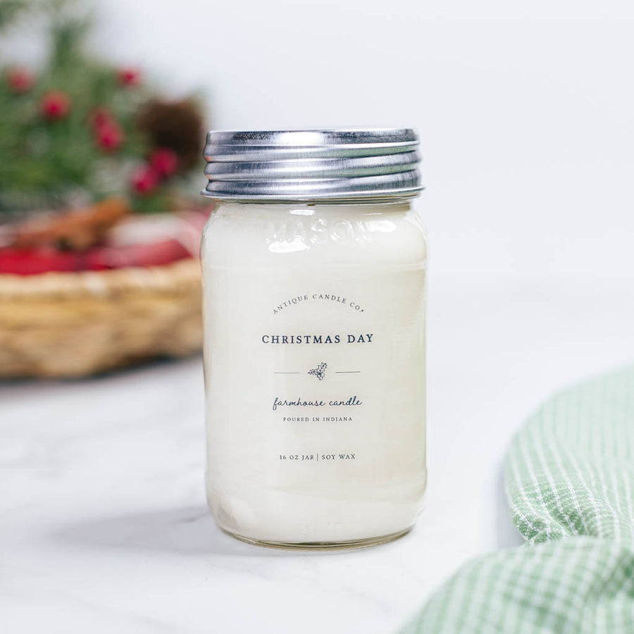 Christmas Day Candle | 8 oz. & 16 oz.
