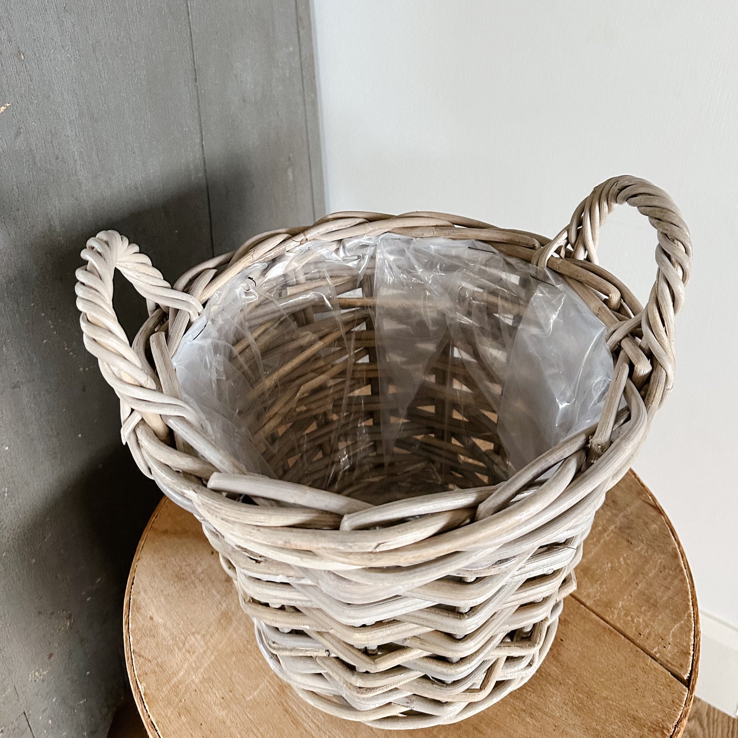 Bushel Basket With Handles | Grey