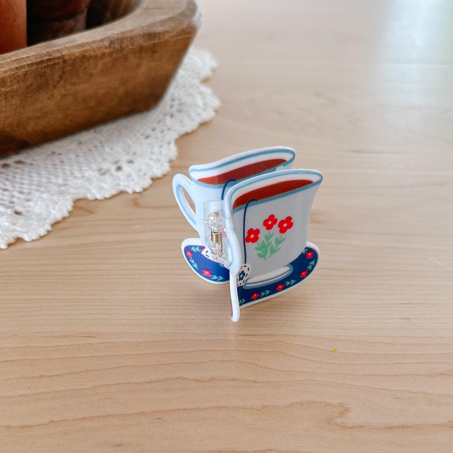 Tea Cup Halfie Claw Clip
