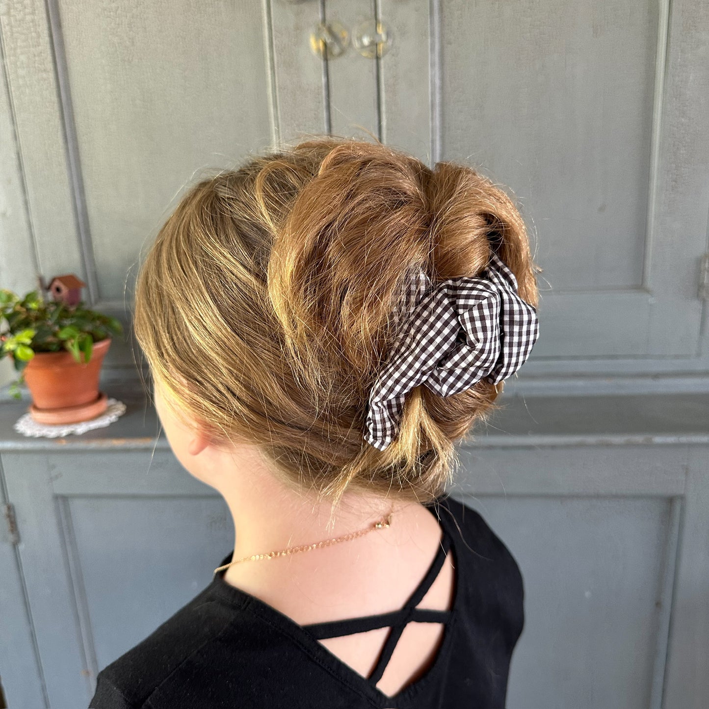 Large Black & White Claw Clip