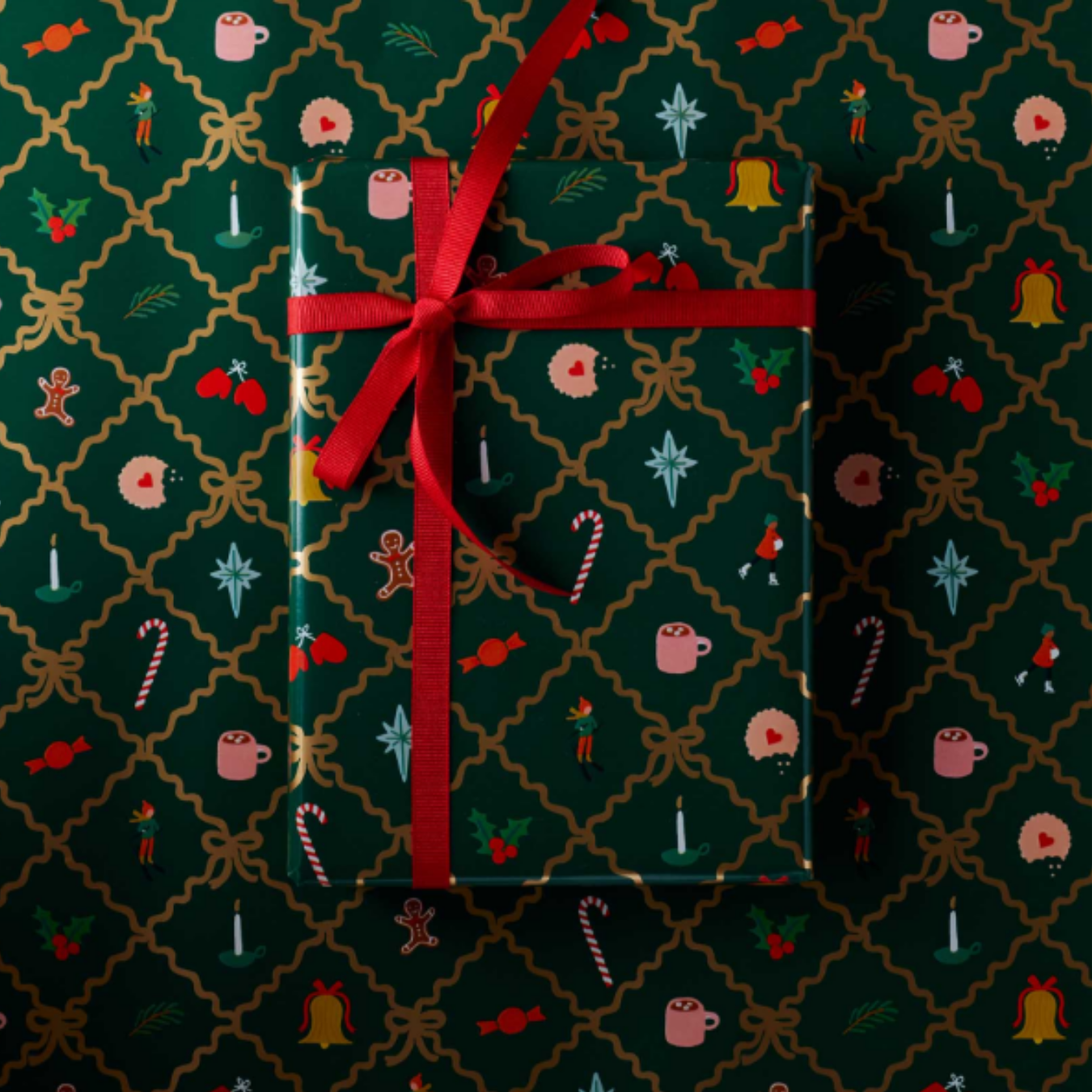 Rifle Paper Holiday Argyle Continuous Wrapping Roll