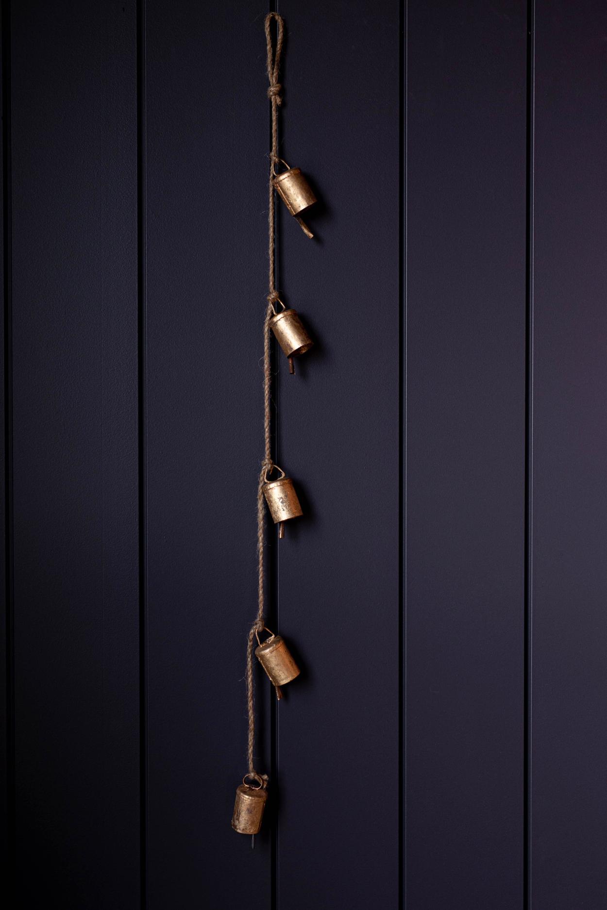 Barrel Iron Bell Holiday Hanging Garland | Small