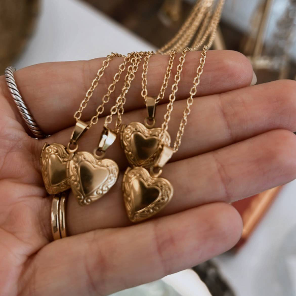 Heart Locket | Gold