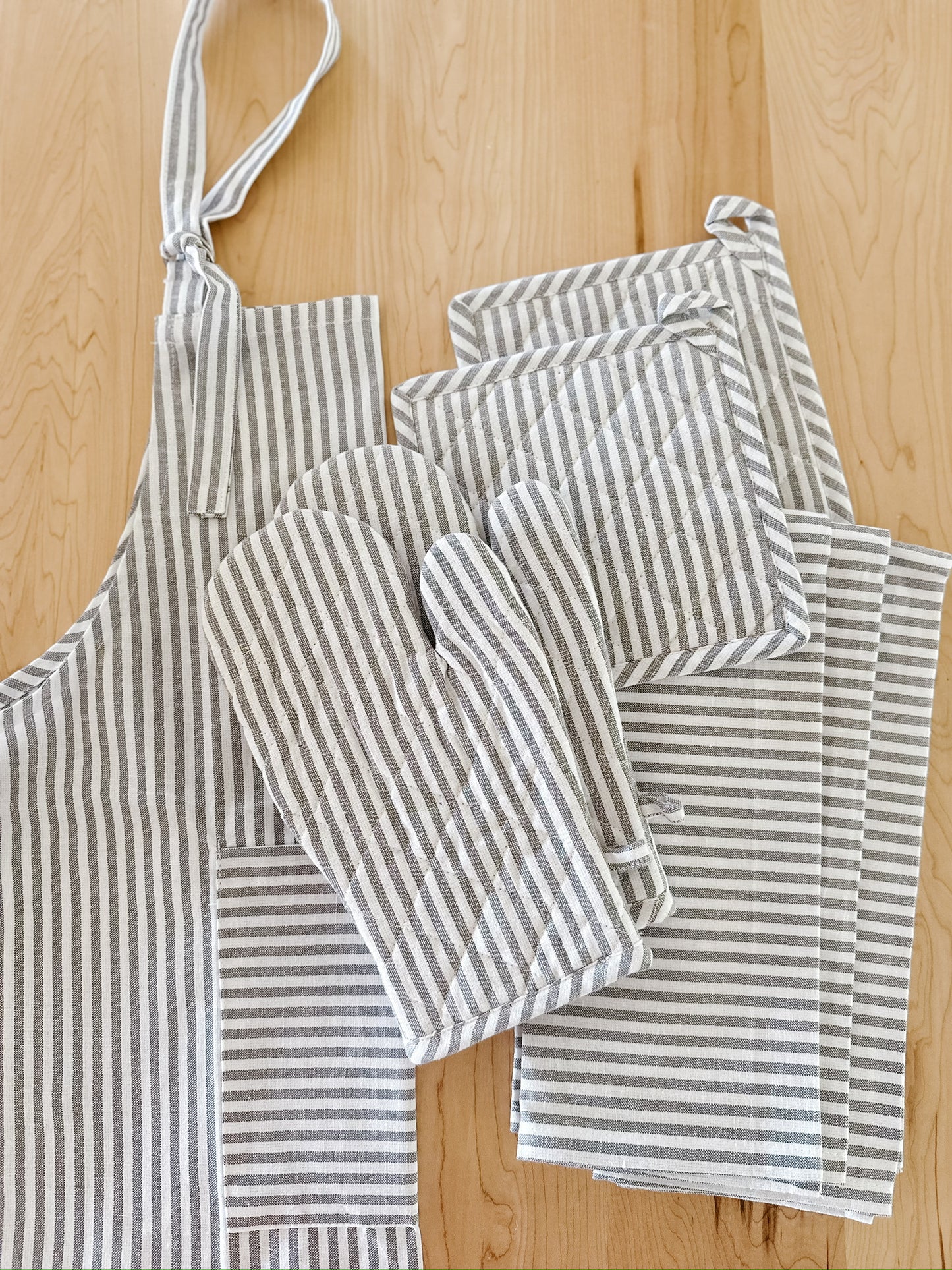 Striped Oven Mitt Set | 2 Options
