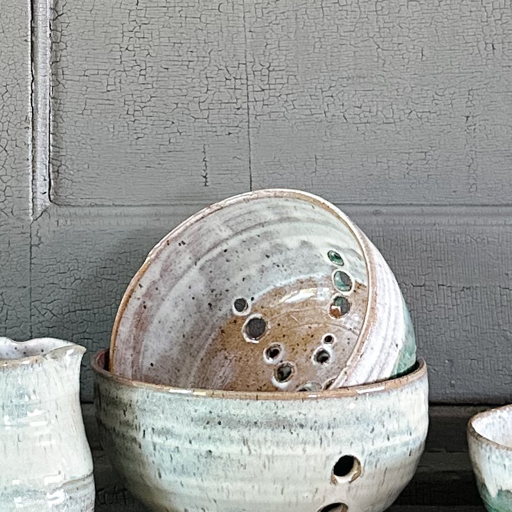 Berry Bowl and Plate
