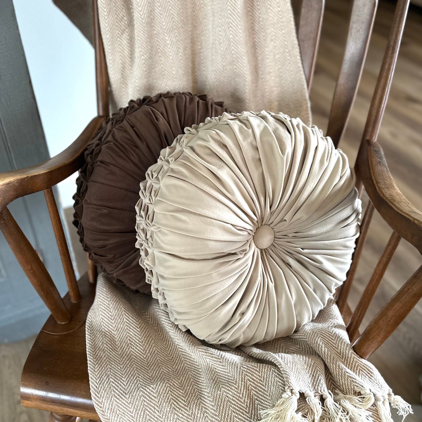 Velvet Round Cushion | Brown