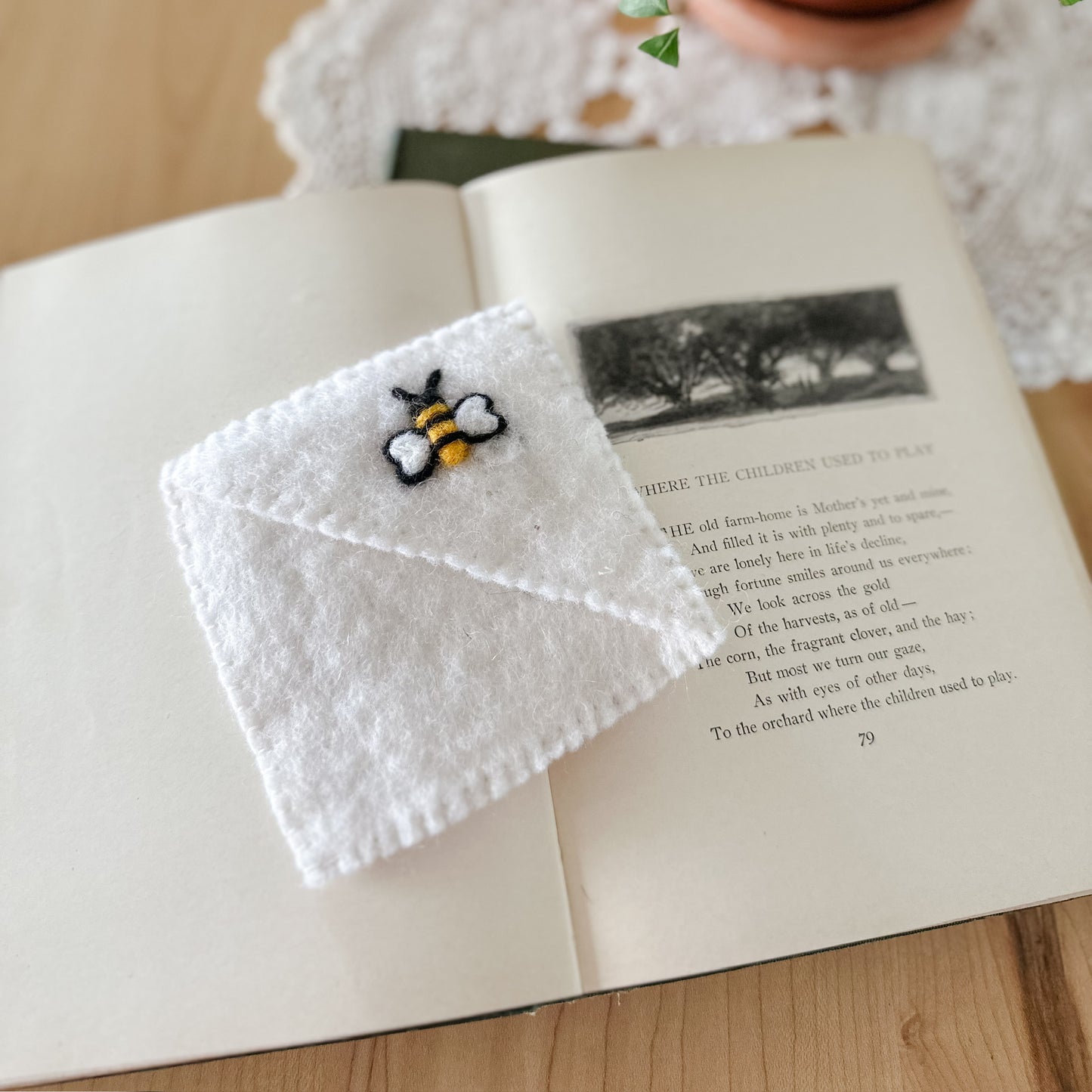 Felt Corner Bookmark | 2 Options