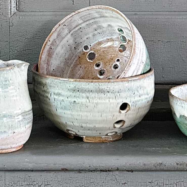Berry Bowl and Plate