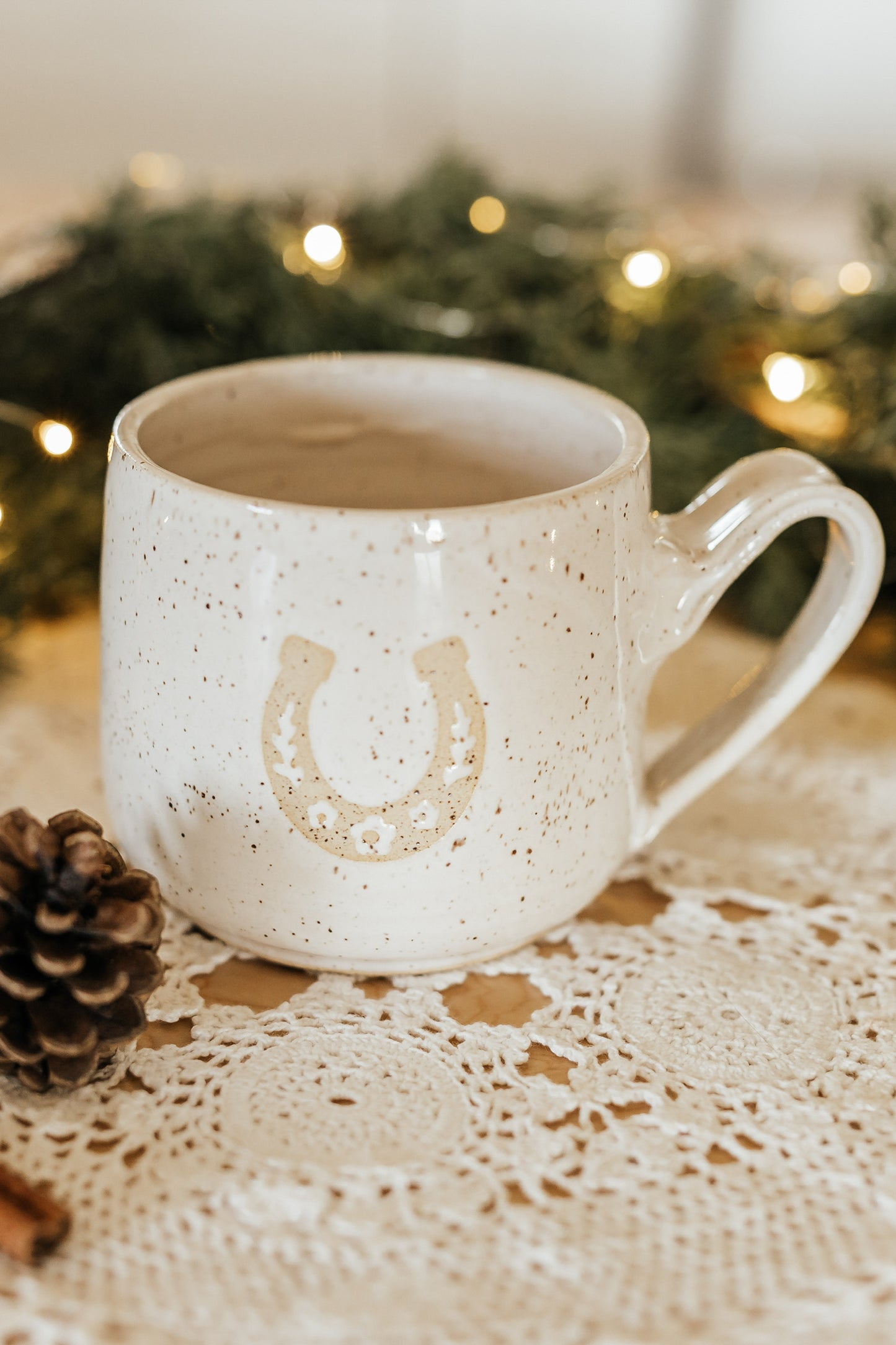 Horseshoe Mug | White | 16 oz