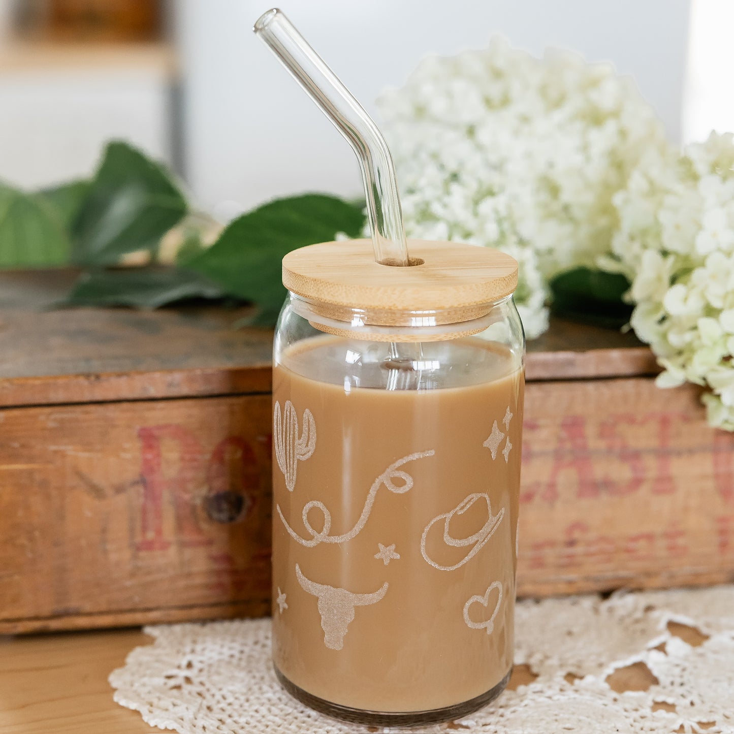 Howdy Drinking Glass | 16 oz.