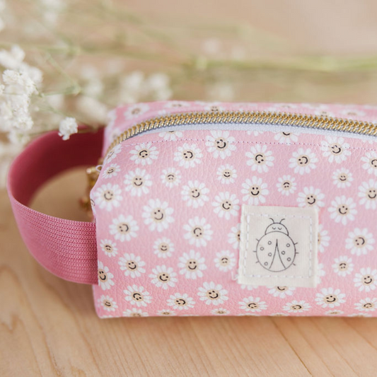 Smiling Daisies Pouches - Pink