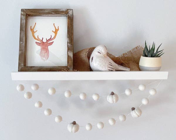 White Pumpkin Felt Garland | 2 Sizes